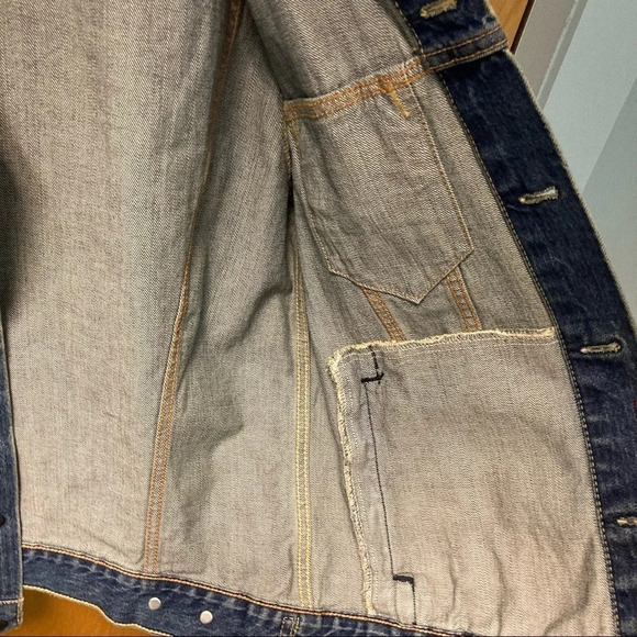 LEVI’S Sz M Denim Trucker Style  Jean Jacket - Picture 8 of 9